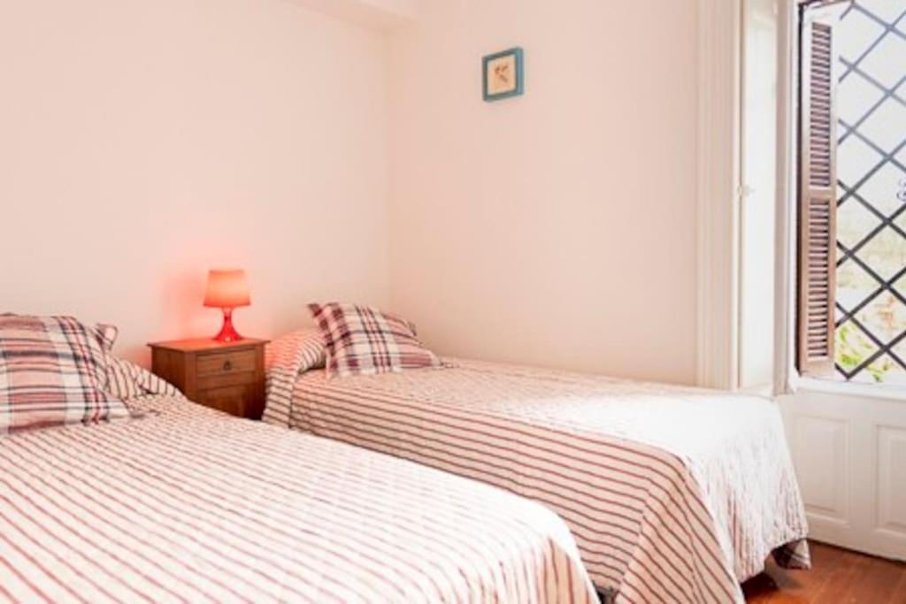 Colonial Jardin Algorta Centro Puerto Viejo * Getxo